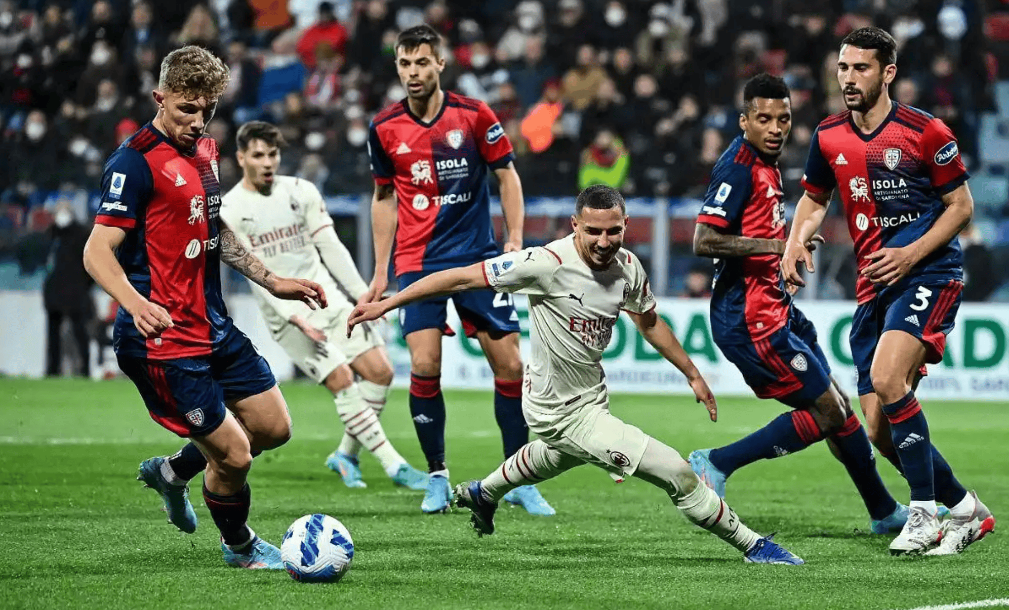 开云APP-意外判罚激怒球员，主队主场抢分成功(意外判罚激怒球员,主队主场抢分成功怎么办)  第2张